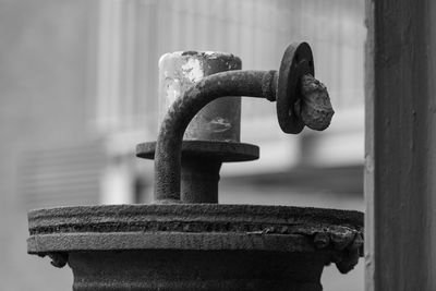 Close-up of rusty chain