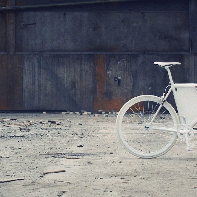 transportation, abandoned, built structure, architecture, wall - building feature, bicycle, old, obsolete, mode of transport, damaged, wheel, run-down, land vehicle, stationary, deterioration, rusty, building exterior, weathered, day, metal