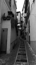 Narrow alley in city