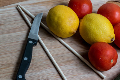 Close-up of apples on table