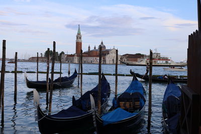 Boats in grand canal