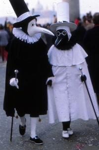 costume