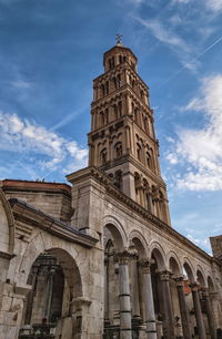 Cathedral of saint domnius, dujam, duje, bell tower in old town, split, croatia, hdr by day