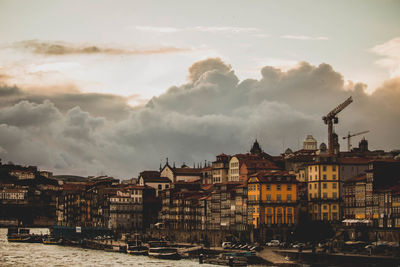 Panoramic view of cityscape against sky