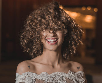 Portrait of a smiling young woman