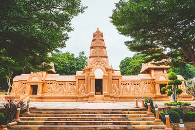 Exterior of temple against sky