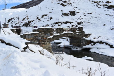 Winter in ushguli in the caucasus mountains in samegrelo-zemo svaneti region, georgia