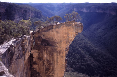 Scenic view of rock formation at blue mountains national park