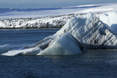 Ice blocks at glacier lagoon jokulsarlon, iceland in wintertime