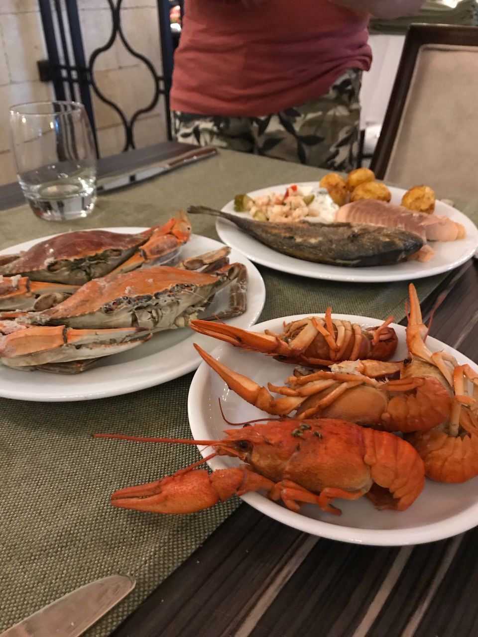 HIGH ANGLE VIEW OF MEAL SERVED IN PLATE