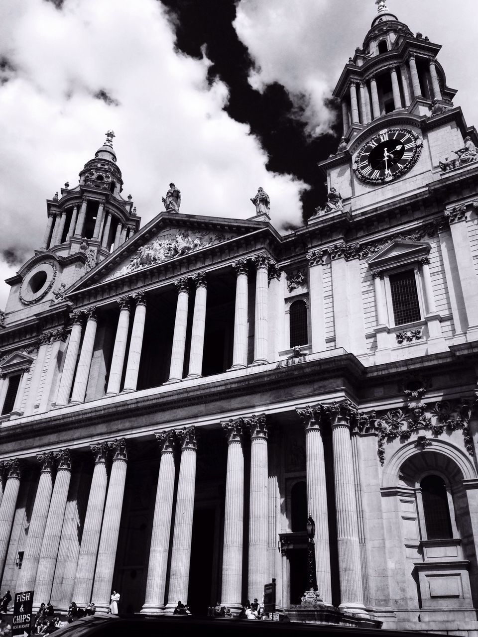 architecture, building exterior, built structure, low angle view, religion, place of worship, church, spirituality, sky, cathedral, history, cloud - sky, travel destinations, famous place, facade, window, tower, tourism