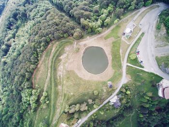 Il passo e il laghetto del pertus, una via tra due valli , la valle imagna e la valle san martino