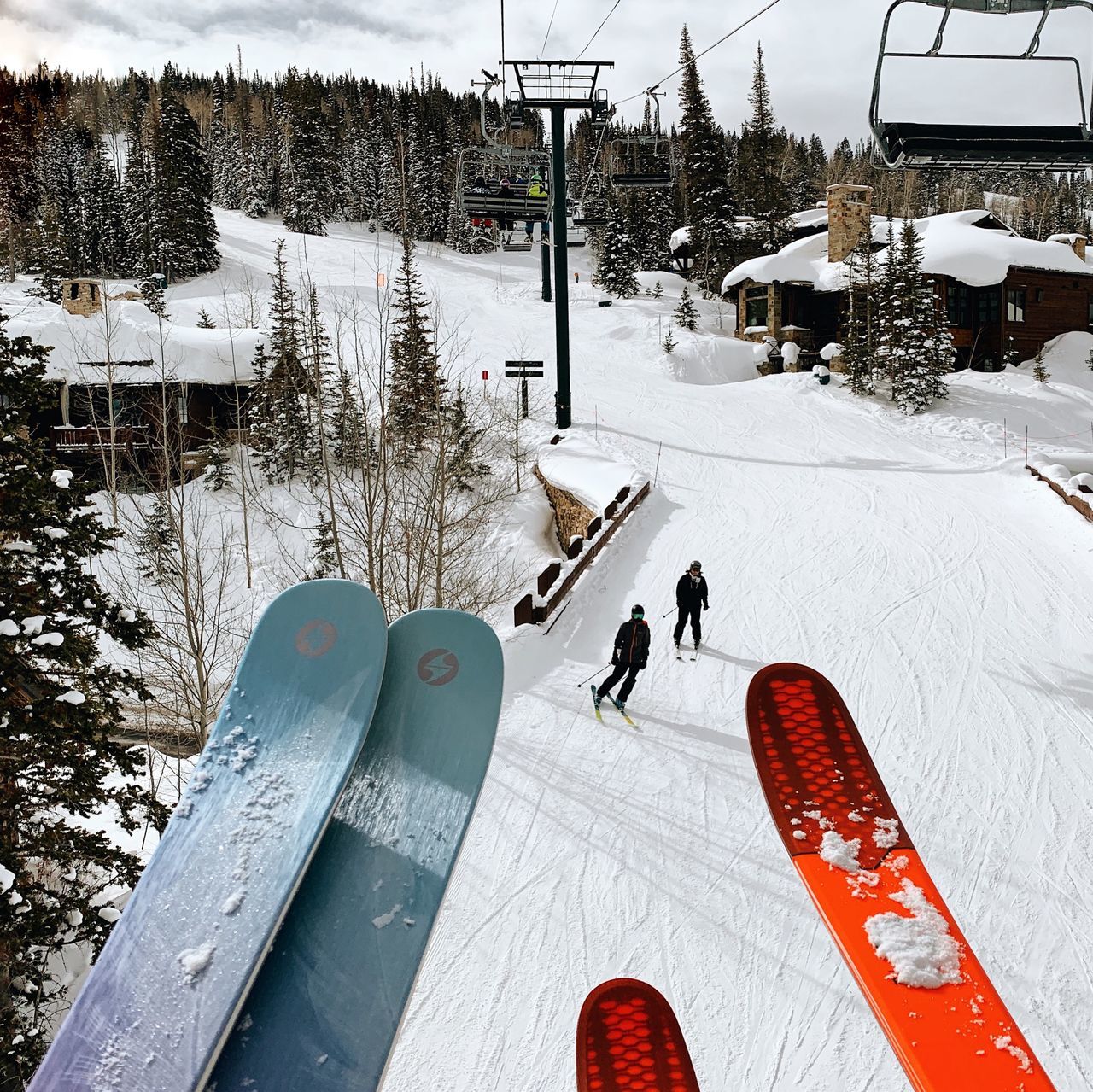 snow, cold temperature, winter, covering, winter sport, building exterior, white color, built structure, real people, nature, sport, leisure activity, day, architecture, vacations, lifestyles, tree, people, men, warm clothing, outdoors