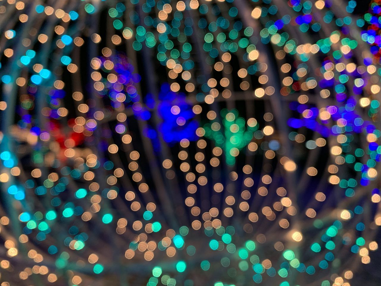 DEFOCUSED LIGHTS