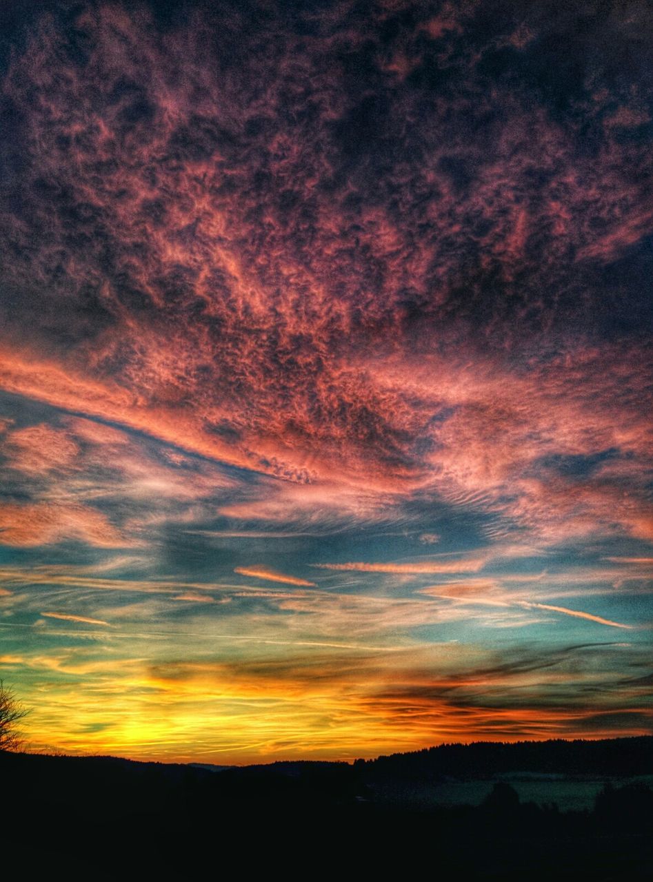 sunset, sky, silhouette, tranquil scene, scenics, tranquility, beauty in nature, cloud - sky, landscape, dramatic sky, nature, cloudy, idyllic, orange color, cloud, moody sky, dusk, atmospheric mood, dark, weather