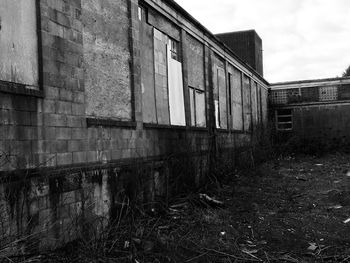Old ruin against sky