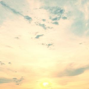 Low angle view of cloudy sky