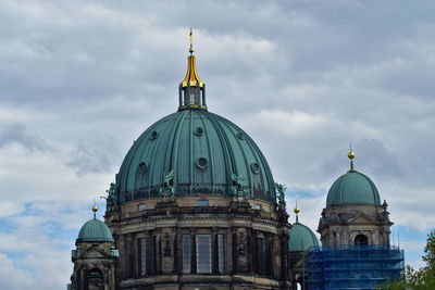 View of cathedral against sky