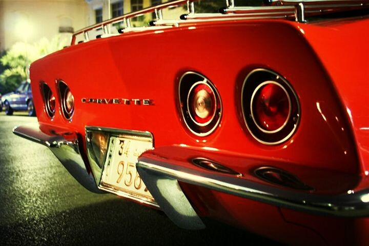 red, transportation, mode of transport, land vehicle, car, close-up, vintage car, travel, no people, old-fashioned, stationary, vehicle interior, day, headlight, reflection, focus on foreground, part of, outdoors, street, retro styled