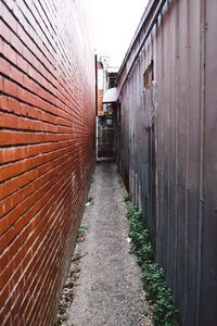 Narrow alley