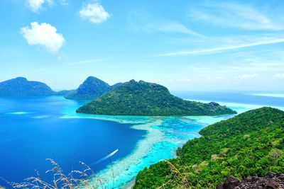 Scenic view of bay against sky