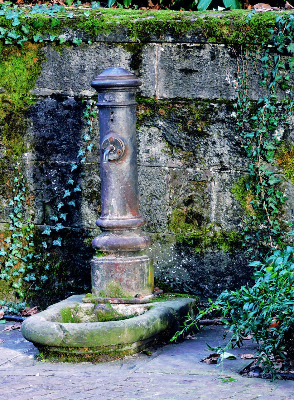 CLOSE-UP OF FOUNTAIN