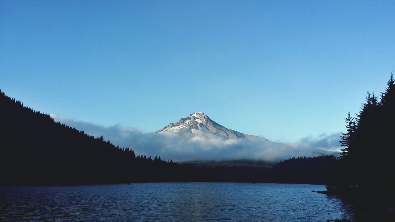 Trillium lake