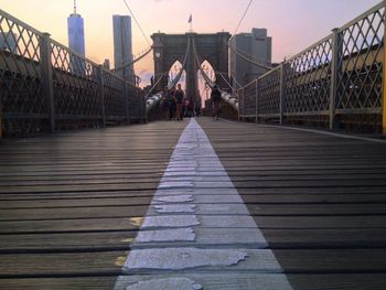 Group of people at brooklyn bridge