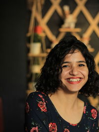 Portrait of a smiling young woman