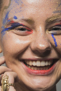 Portrait of a smiling young woman