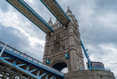 Tower bridge - london