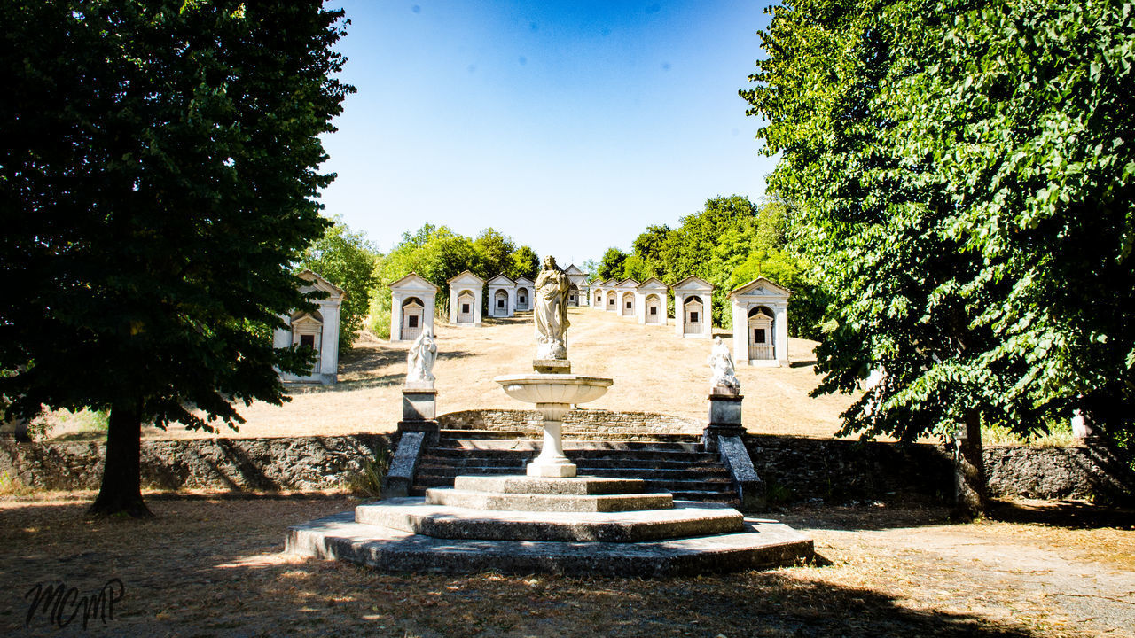 GAZEBO IN PARK