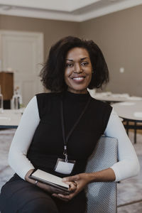 Portrait of a smiling young woman