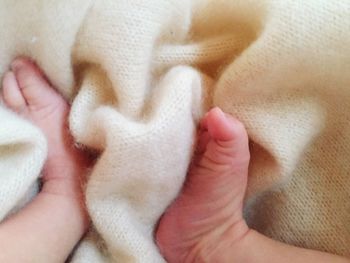 Close-up of cropped hand