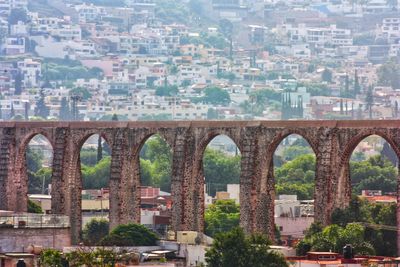 Arch bridge in city