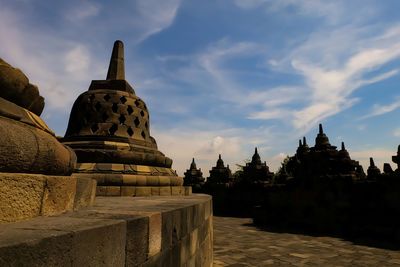 View of temple building against sky