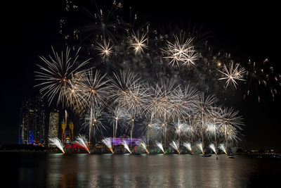 Fireworks lighting up the sky for 50th golden jubilee uae national day celebrations in abu dhabi