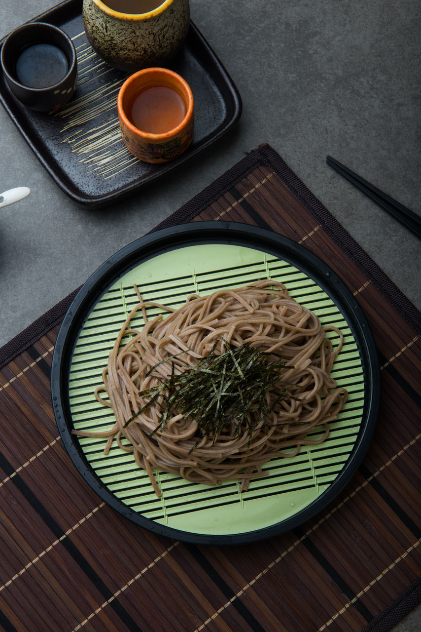 HIGH ANGLE VIEW OF SPICES IN BOWL