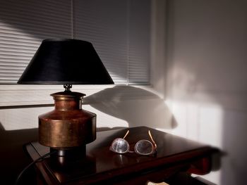 Electric lamp