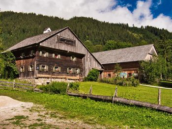 Historic farmhouse in the gosau valley / salzkammergut