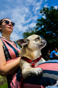 Women wearing sunglasses