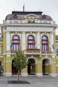 City hall on dobo istvan square in eger city center, hungary