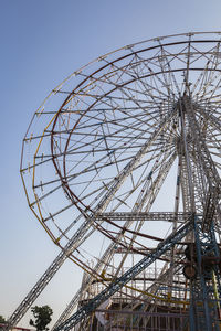 Big circle structure of ferris wheel in theme park, pushkar, india