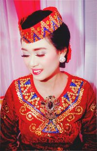 Portrait of a smiling young woman