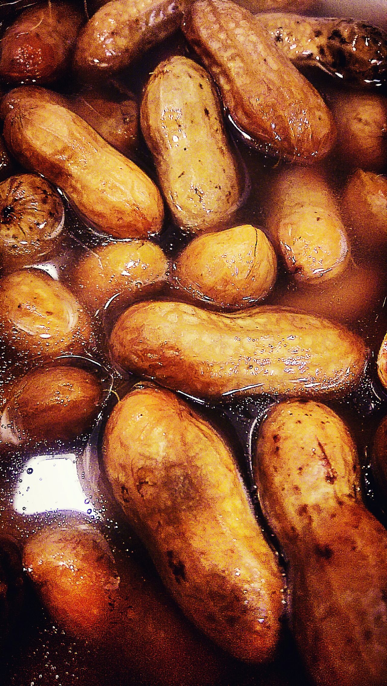 Boiled green peanuts