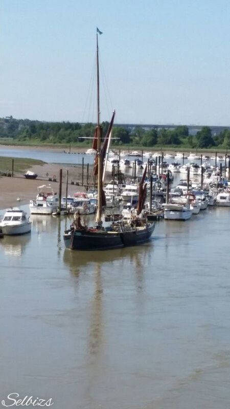 nautical vessel, transportation, water, mode of transport, boat, moored, clear sky, sea, harbor, waterfront, sailboat, mast, copy space, nature, tranquil scene, tranquility, day, outdoors, sky, travel