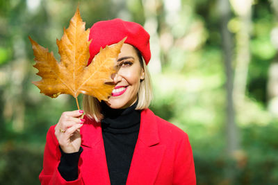 Young woman wearing hat