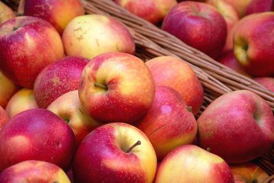 Full frame shot of apples