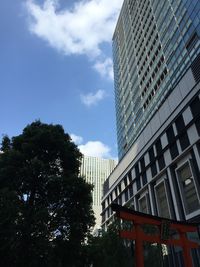 Low angle view of skyscraper against sky