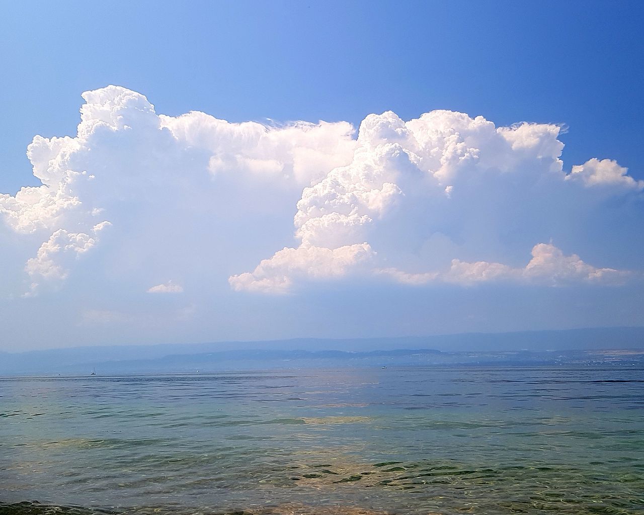 IDYLLIC SHOT OF SEA AGAINST SKY